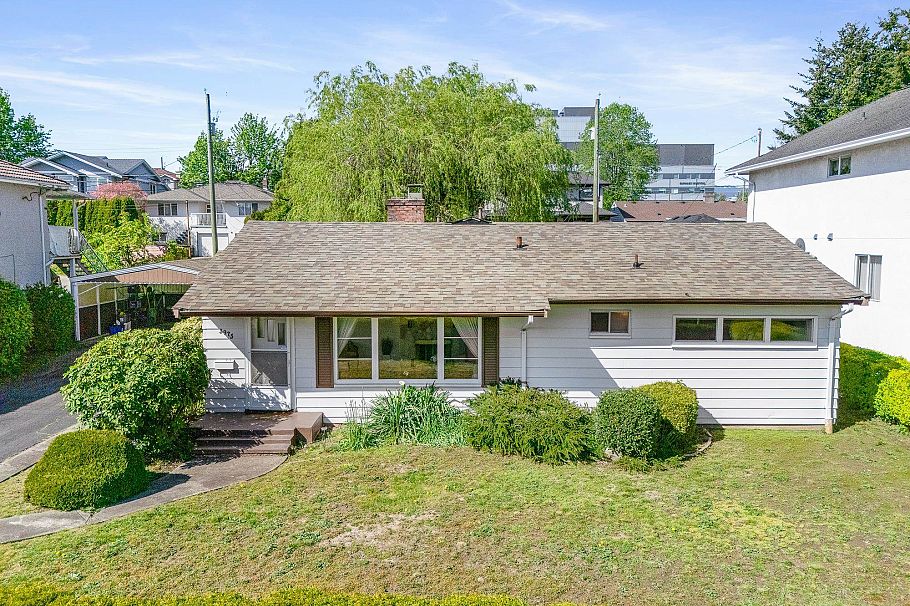 3975 Spruce Street Burnaby, BC - 1