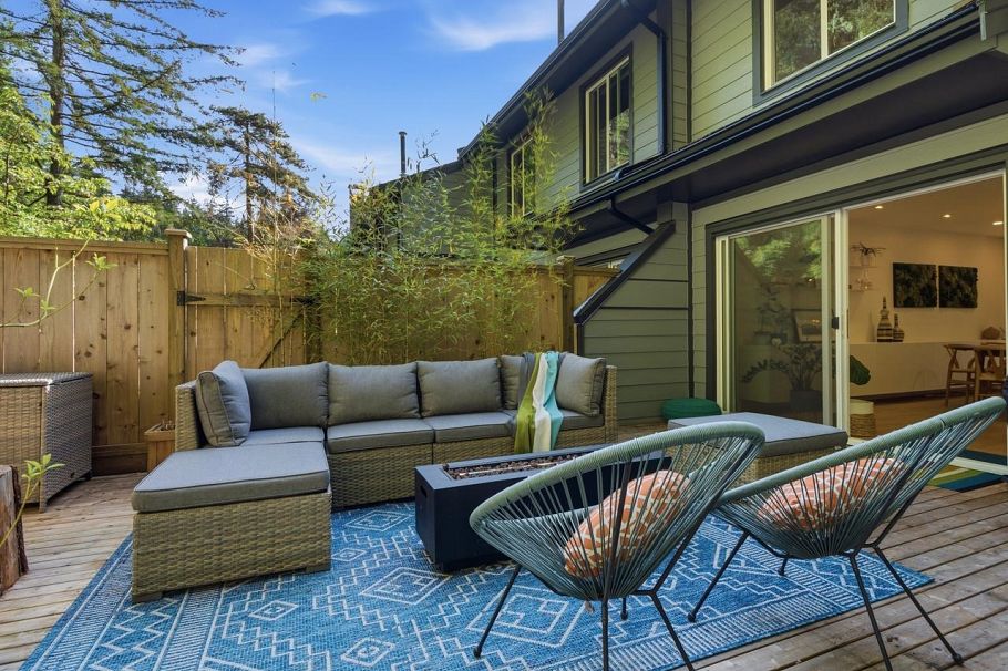 1516 Mcnair Drive North Vancouver, BC - 25