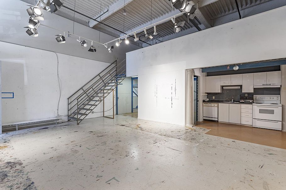 106 237 E 4th Avenue Vancouver, BC - 5