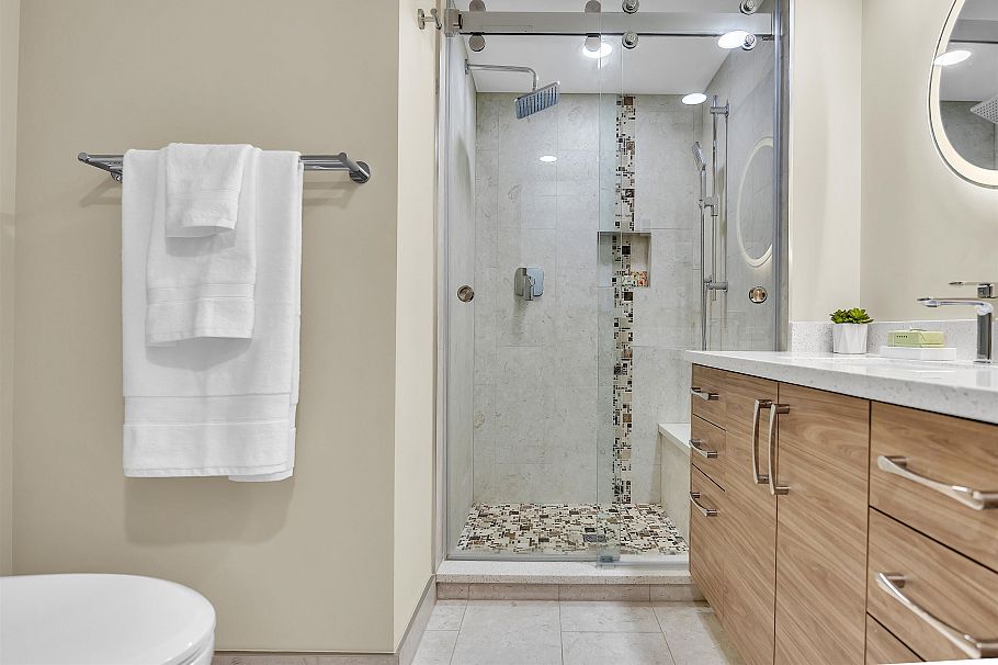 1002 1020 Harwood Street Vancouver, BC - 22