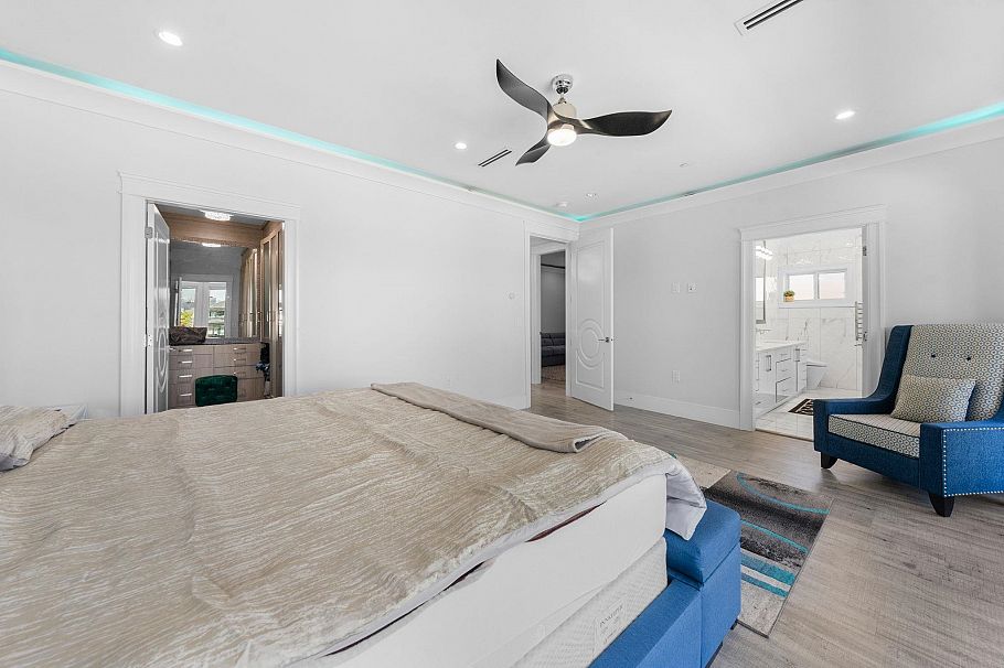 3419 E 48th Avenue Vancouver, BC - 31