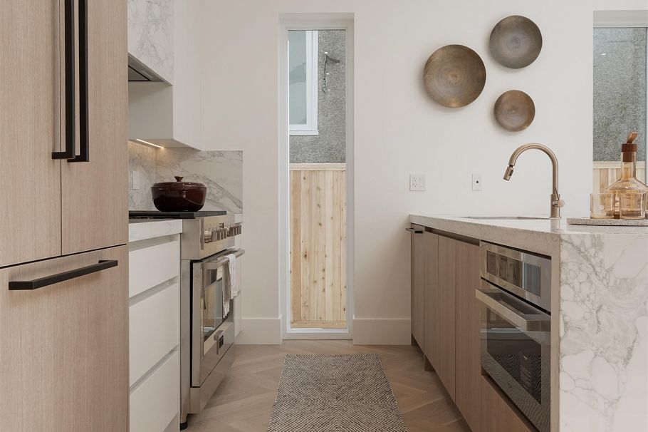 2256 Garden Drive Vancouver, BC - 10