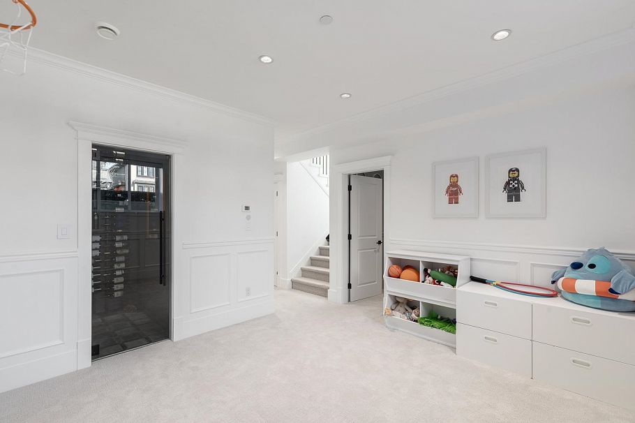 2958 W 40th Avenue Vancouver, BC - 30
