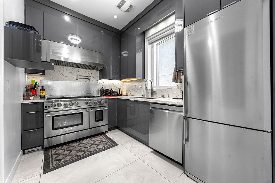 3419 E 48th Avenue Vancouver, BC - 20