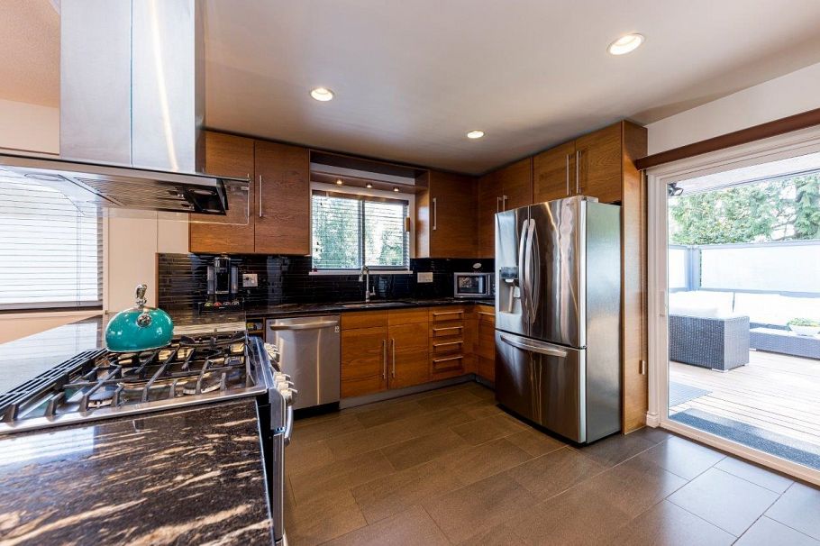 2549 Bendale Road North Vancouver, BC - 11