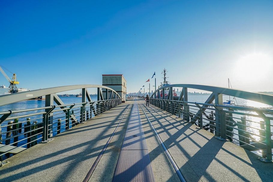 238 W 4th Street North Vancouver, BC - 34