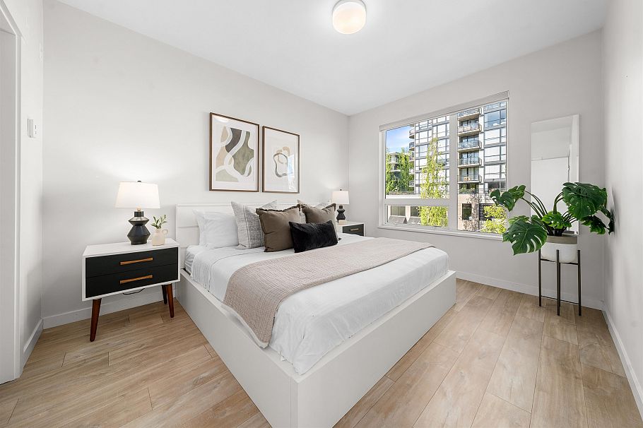 301 123 W 1st Street North Vancouver, BC - 9