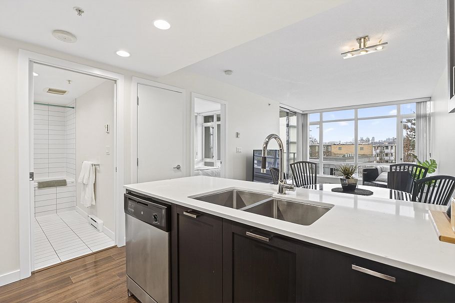 804 4888 Nanaimo Street Vancouver, BC - 11