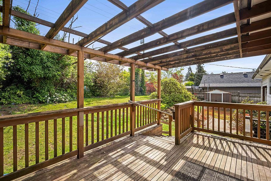2762 Newmarket Drive North Vancouver, BC - 20