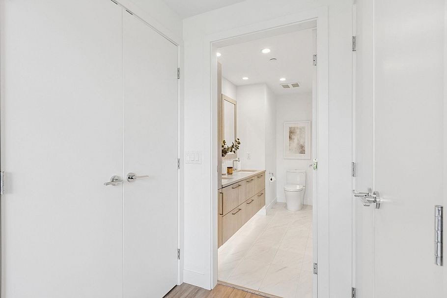 201 707 E 3rd Street North Vancouver, BC - 23
