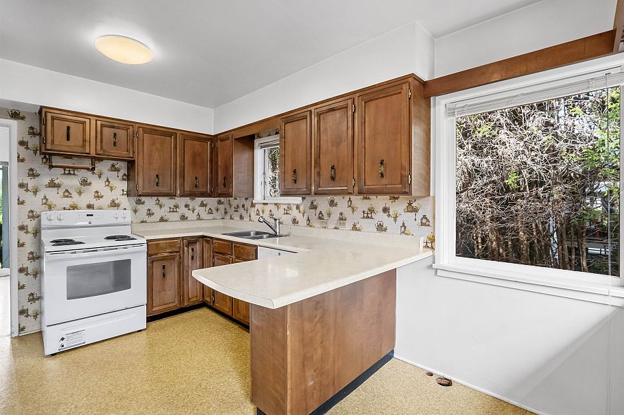 2762 Newmarket Drive North Vancouver, BC - 15