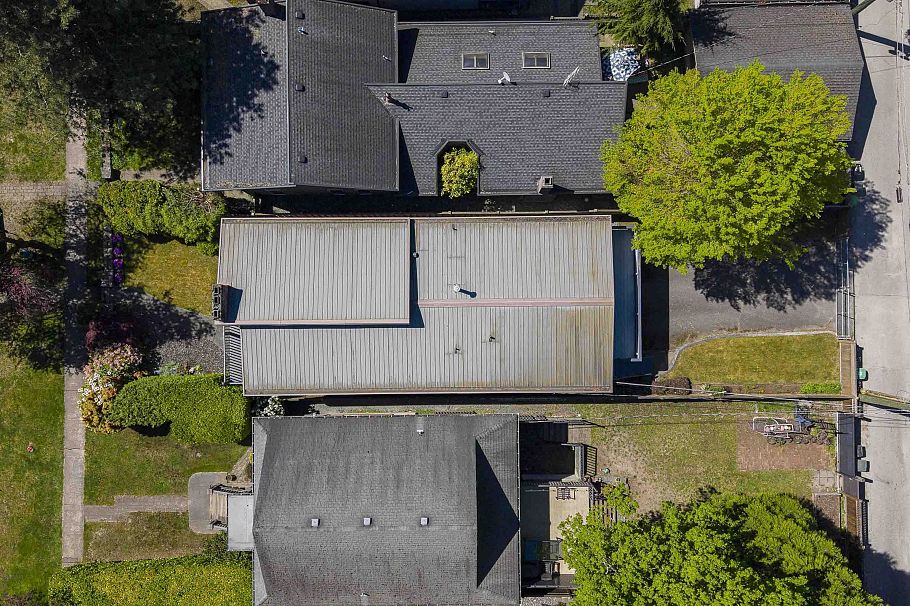 3765 W 30th Avenue Vancouver, BC - 35