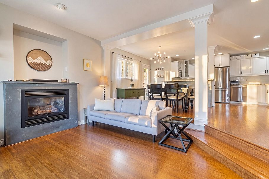 1922 E 6th Avenue Vancouver, BC - 2