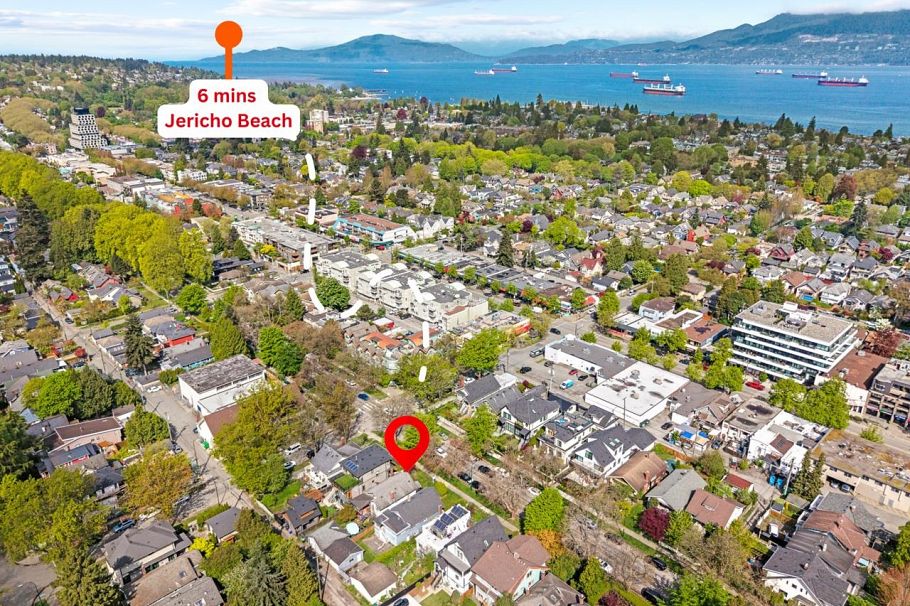 3174 W 10th Avenue Vancouver, BC - 10
