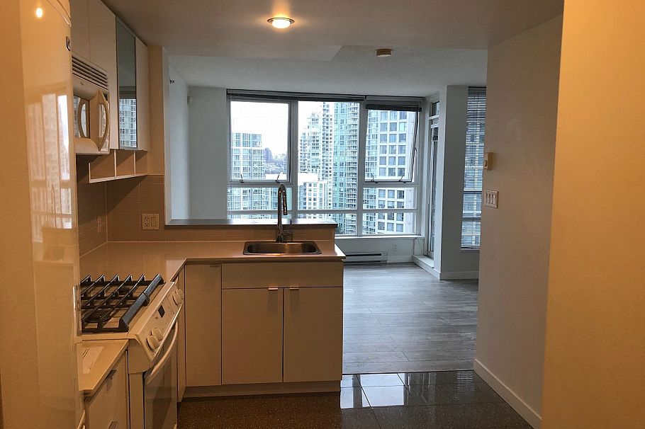 2201 939 Expo Boulevard Vancouver, BC - 16