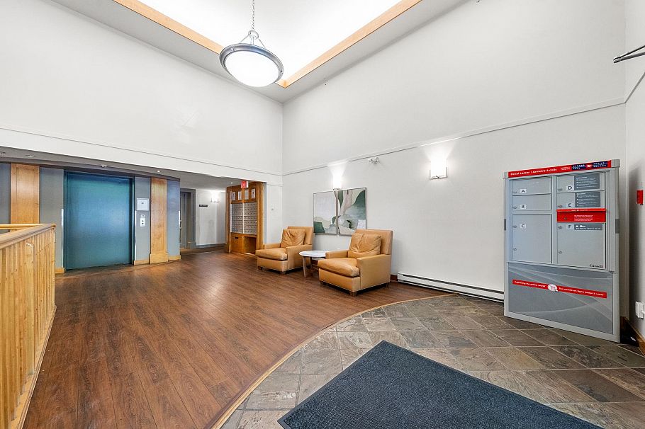 303 365 E 1st Street North Vancouver, BC - 28