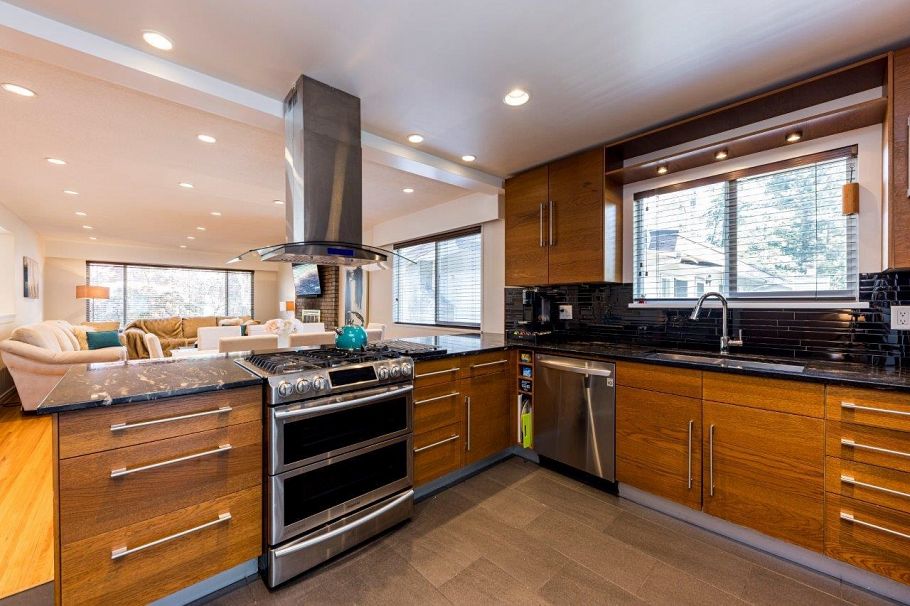 2549 Bendale Road North Vancouver, BC - 9