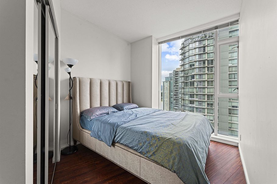 1705 1211 Melville Street Vancouver, BC - 18