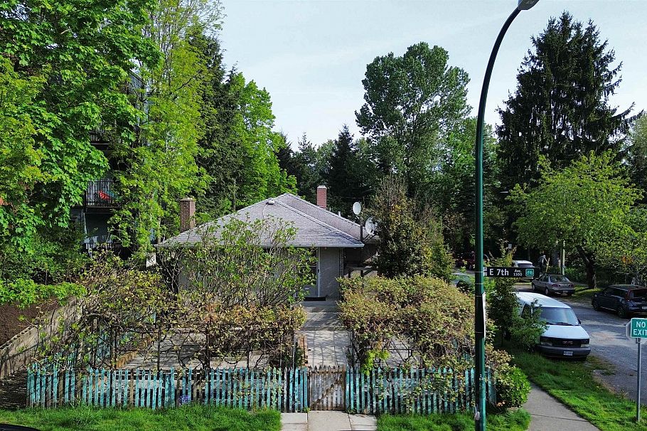 1385 E 7th Avenue Vancouver, BC - 1