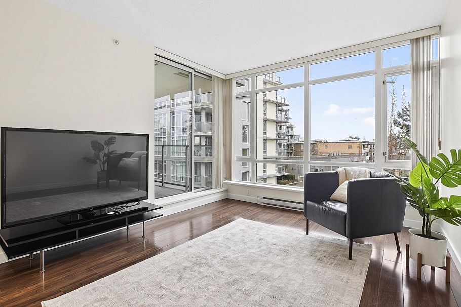 804 4888 Nanaimo Street Vancouver, BC - 3