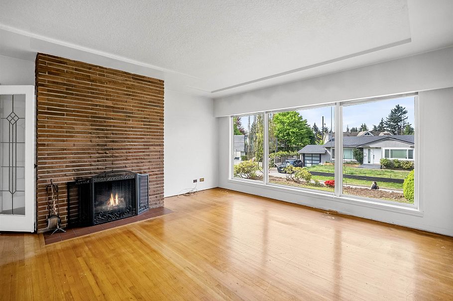 2762 Newmarket Drive North Vancouver, BC - 8