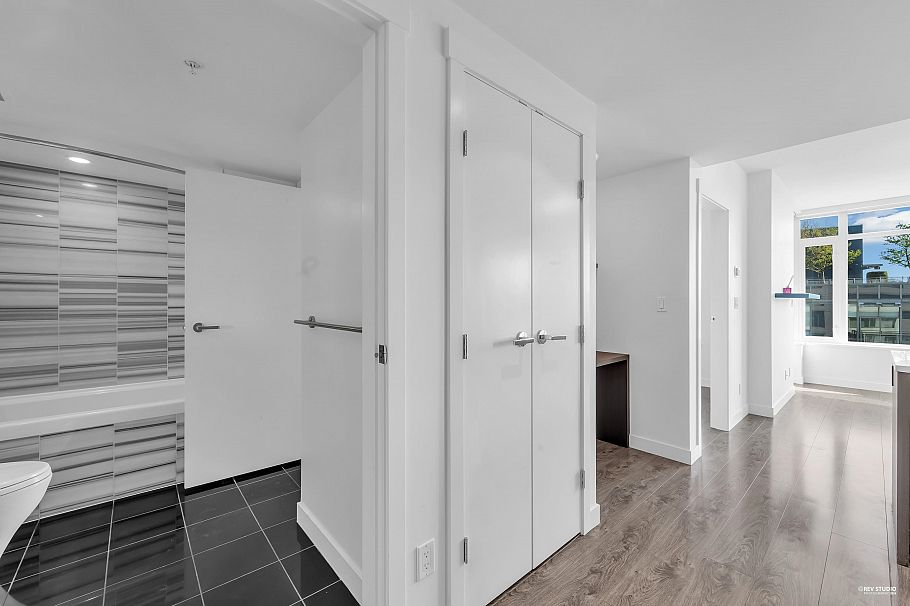 1801 110 Switchmen Street Vancouver, BC - 21