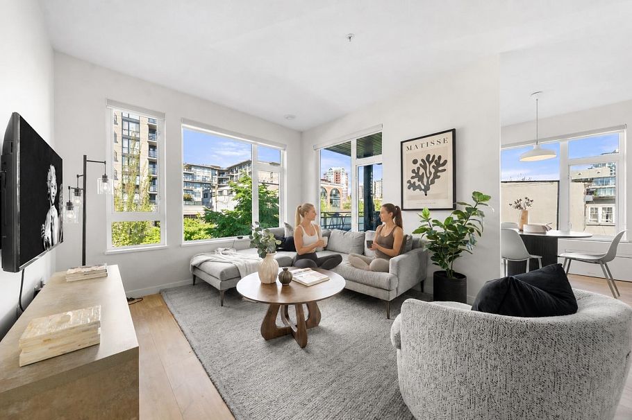 301 123 W 1st Street North Vancouver, BC - 8