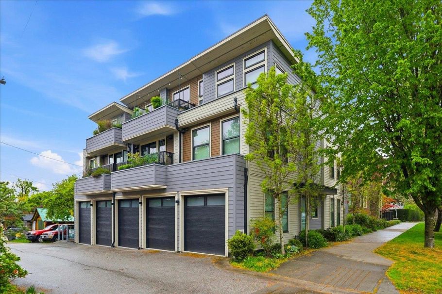 1047 Victoria Drive Vancouver, BC - 24