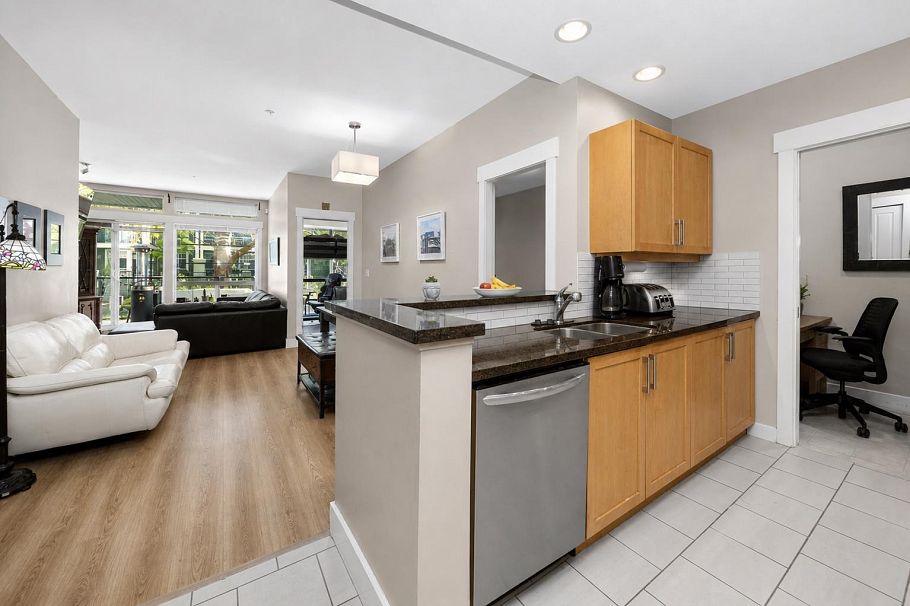 213 6328 Larkin Drive Vancouver, BC - 12