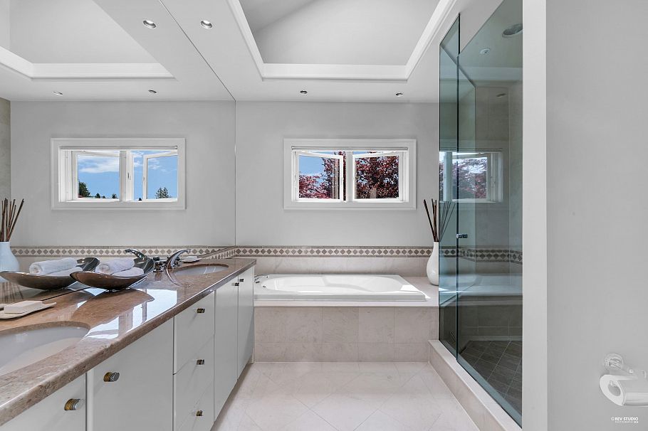 2722 W 31st Avenue Vancouver, BC - 7