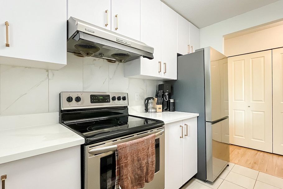 305 3638 Vanness Avenue Vancouver, BC - 8