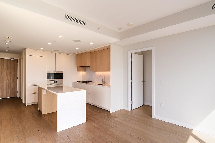 1704 7433 Cambie Street Vancouver, BC - 5