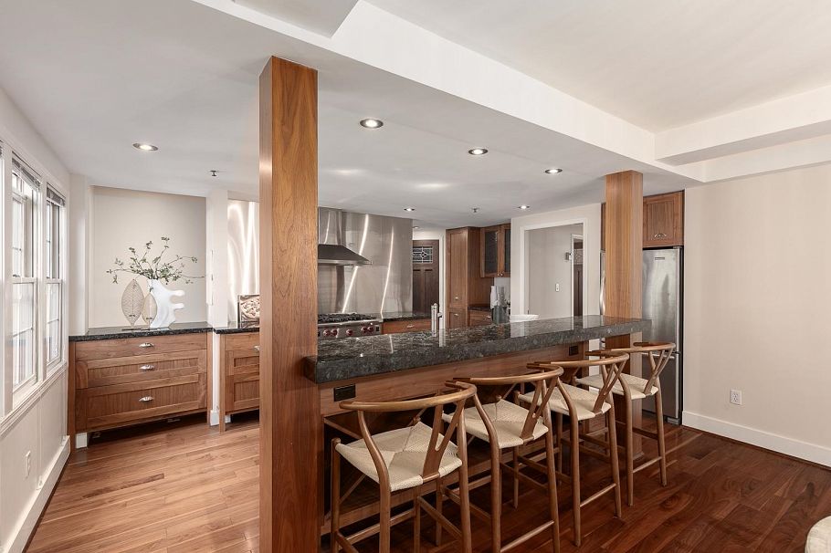 1935 W 12th Avenue Vancouver, BC - 8