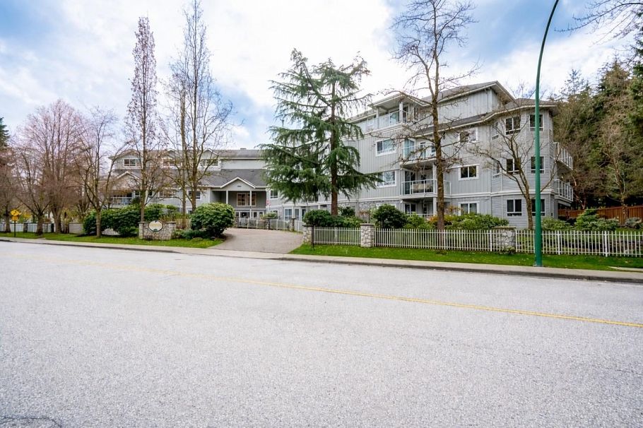 107 1283 Parkgate Avenue North Vancouver, BC - 40