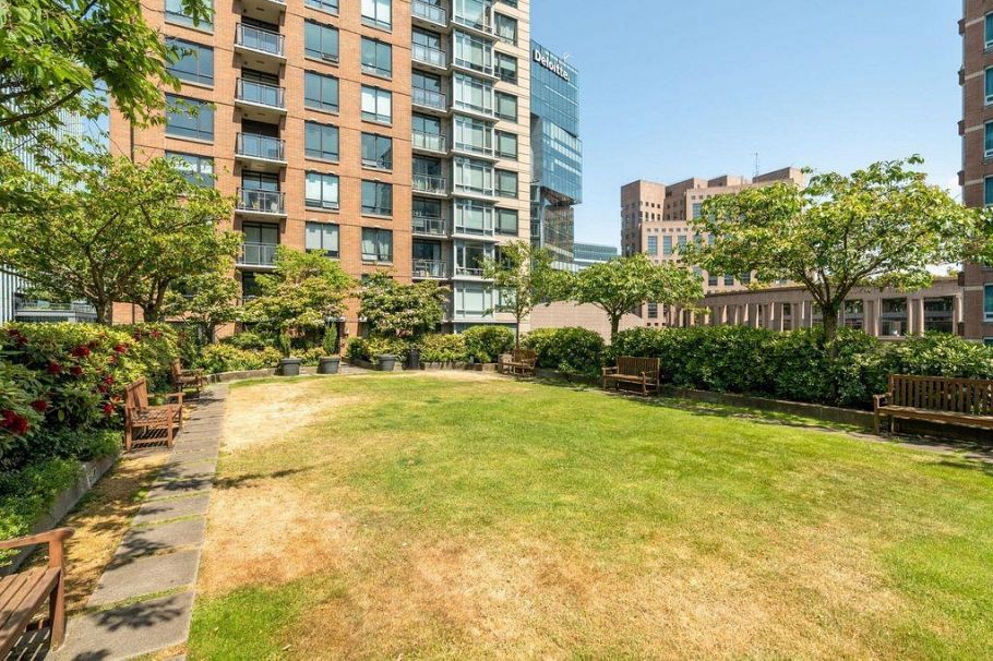 1107 788 Richards Street Vancouver, BC - 24
