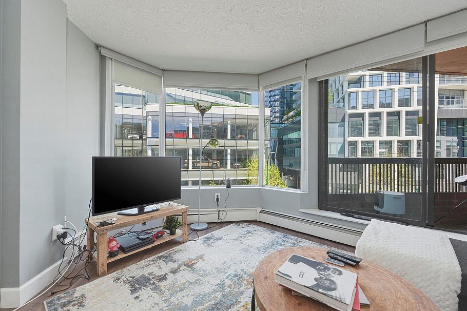 407 950 Drake Street Vancouver, BC - 3