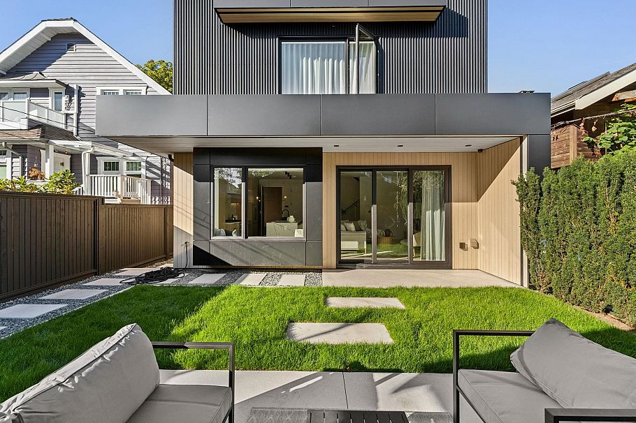2 3036 W 14th Avenue Vancouver, BC - 24