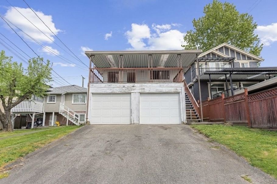 586 E 59th Avenue Vancouver, BC - 35