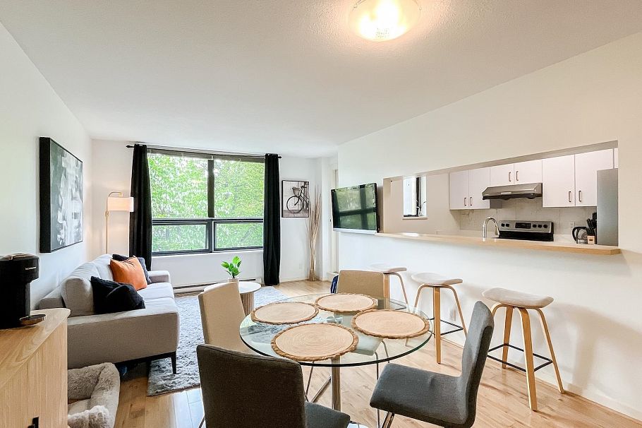 305 3638 Vanness Avenue Vancouver, BC - 4