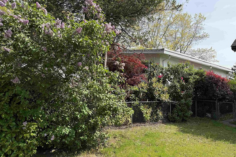 3660 E 22nd Avenue Vancouver, BC - 3