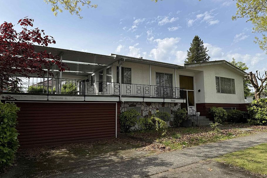 3660 E 22nd Avenue Vancouver, BC - 4