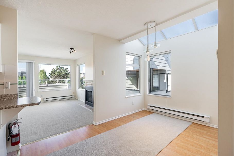 238 W 4th Street North Vancouver, BC - 16