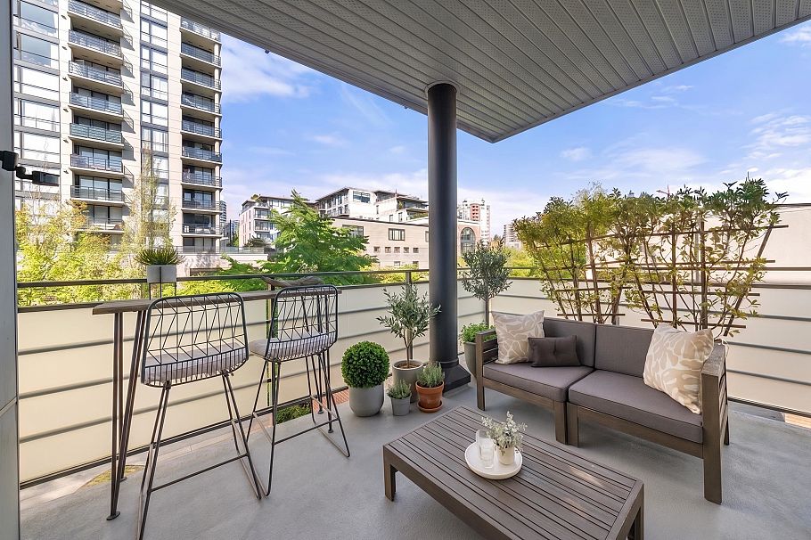 301 123 W 1st Street North Vancouver, BC - 22