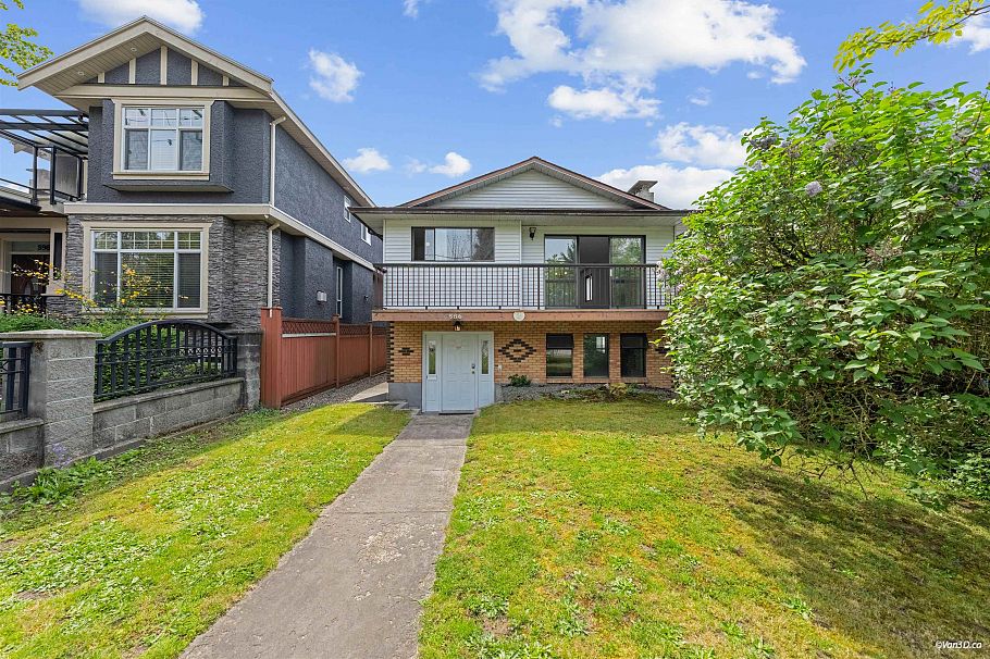 586 E 59th Avenue Vancouver, BC - 34
