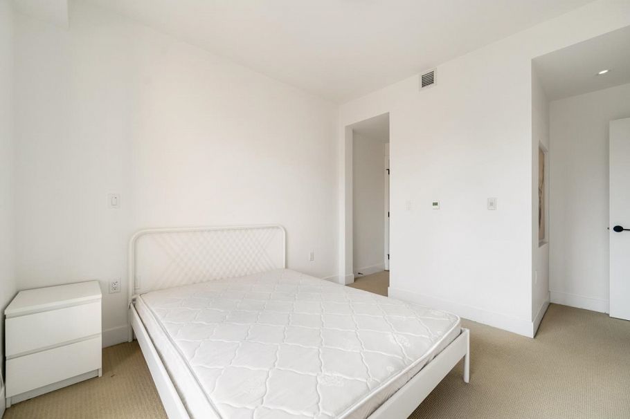205 6933 Cambie Street Vancouver, BC - 17