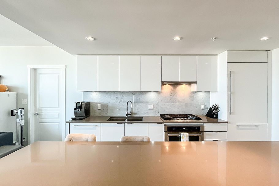 2208 5883 Barker Avenue Burnaby, BC - 11
