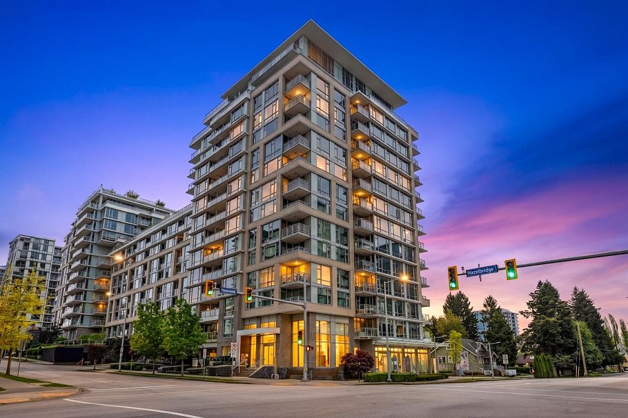 911 8800 Hazelbridge Way Richmond, BC - 1