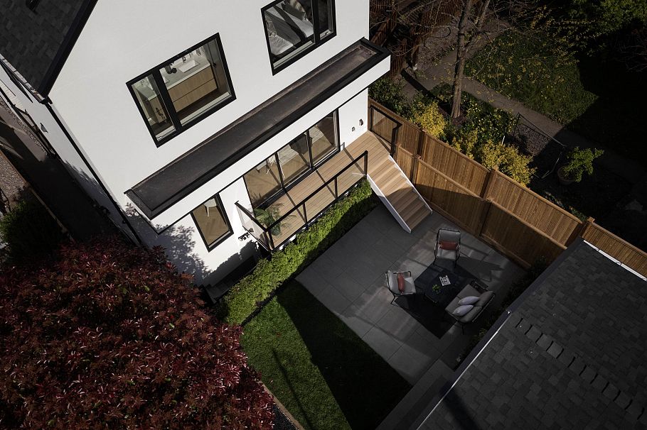 2258 Garden Drive Vancouver, BC - 29