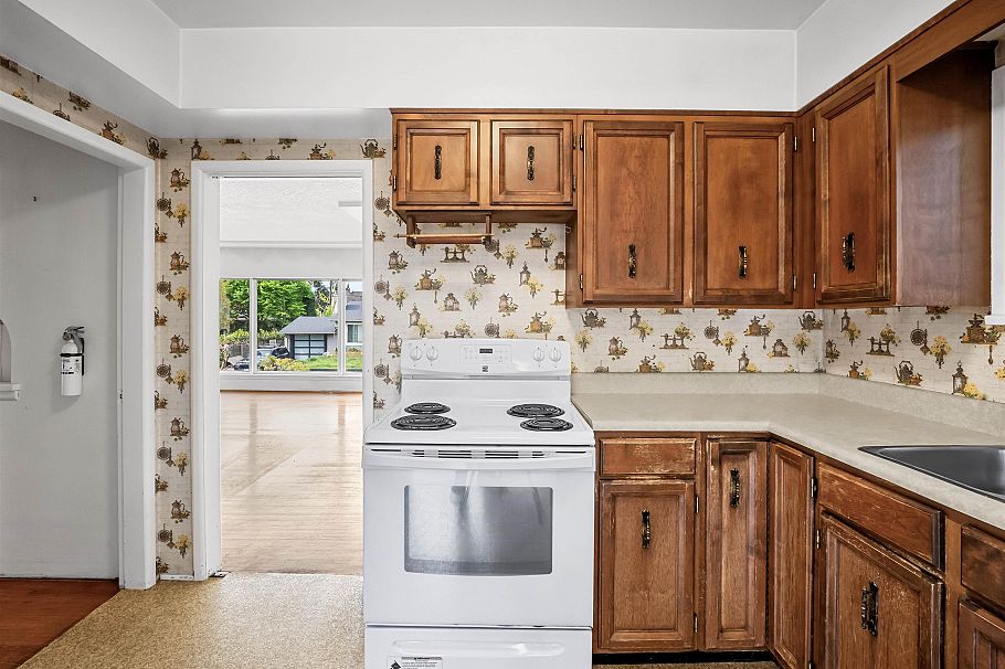 2762 Newmarket Drive North Vancouver, BC - 14