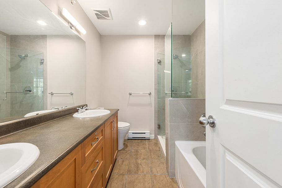 888 W 15th Avenue Vancouver, BC - 19